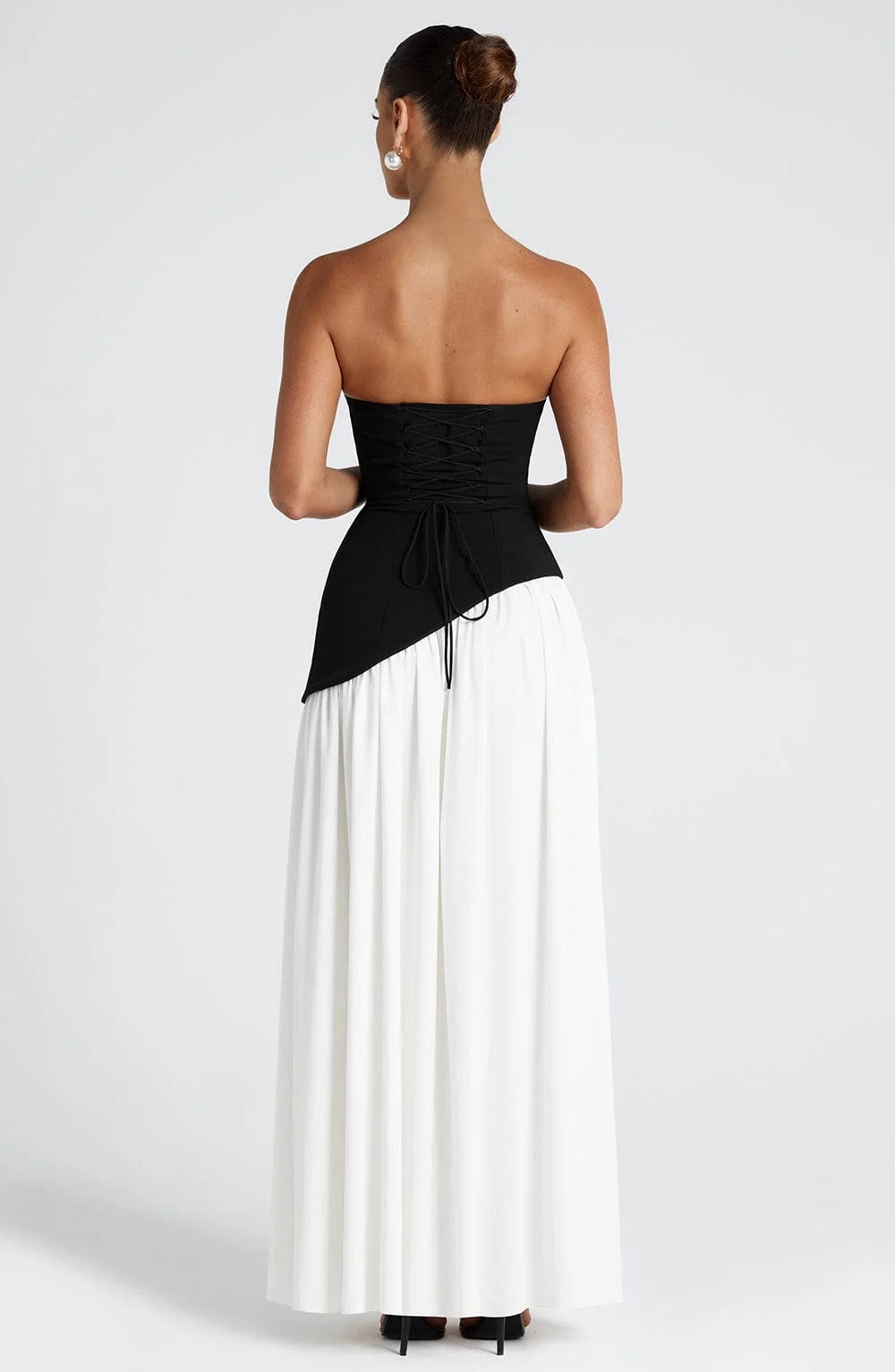 Iris – Elegantes Wickel-Maxikleid mit V-Ausschnitt – Ansicht 12