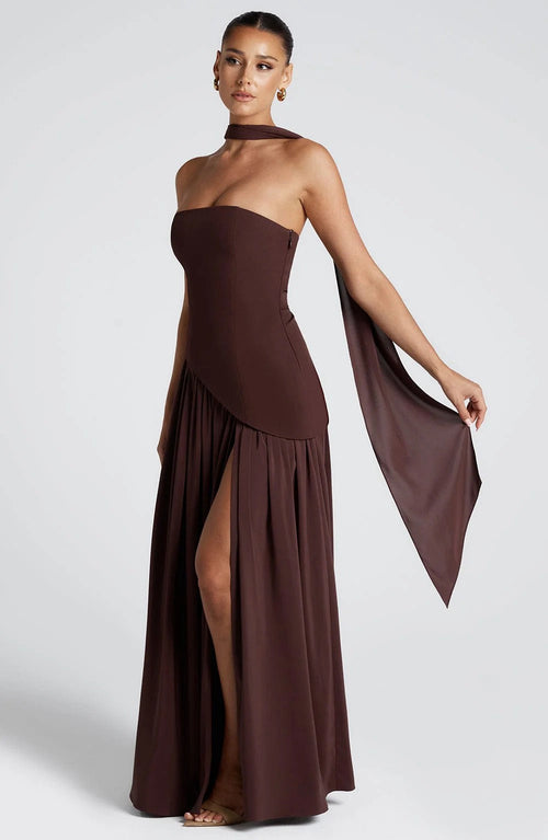 Iris – Elegantes Wickel-Maxikleid mit V-Ausschnitt – Rückansicht