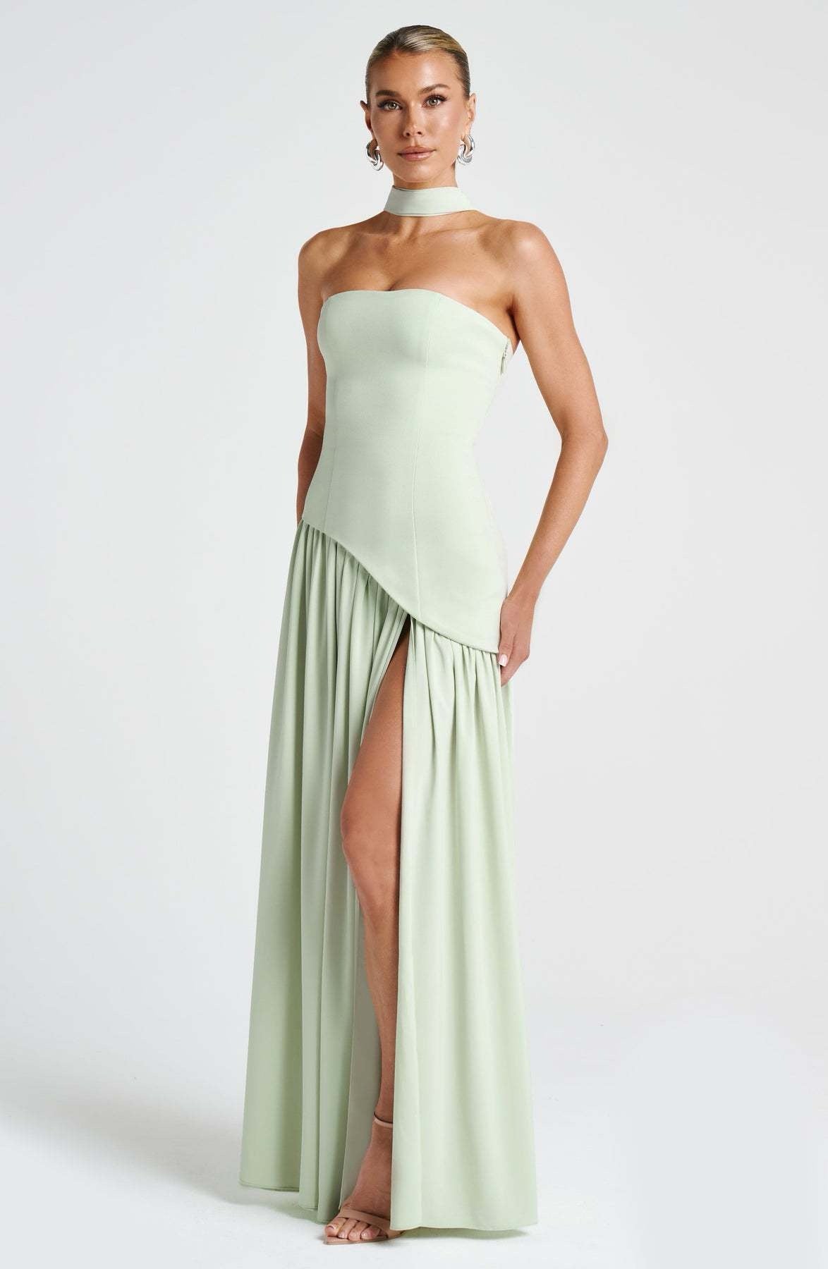 Iris – Elegantes Wickel-Maxikleid mit V-Ausschnitt – Ansicht 24