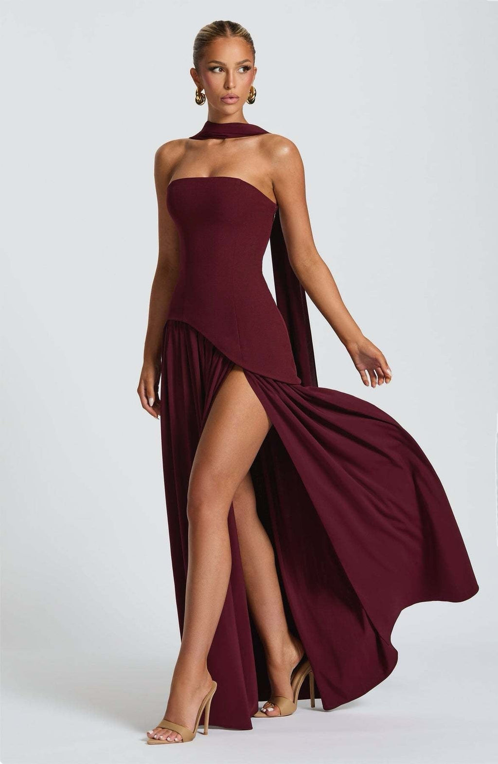 Iris – Elegantes Wickel-Maxikleid mit V-Ausschnitt – Ansicht 8